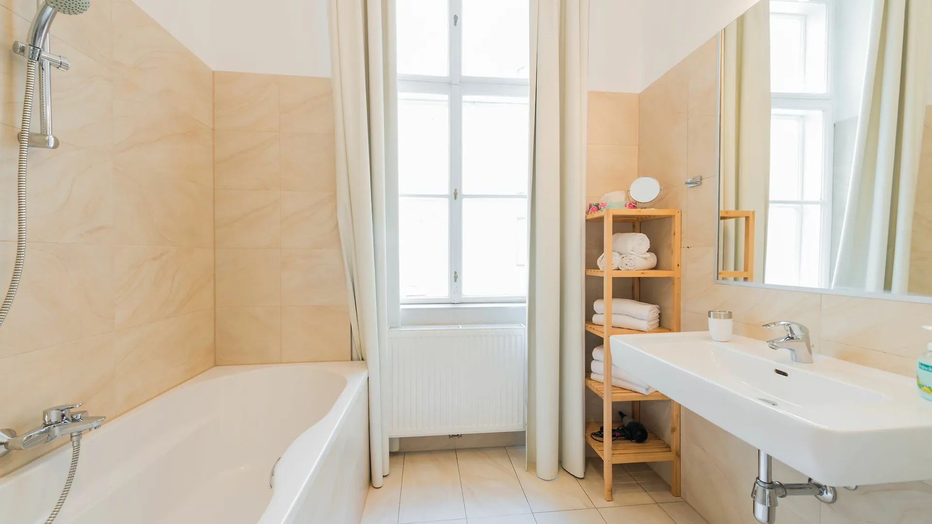 Vienna Apartment Stadtpark